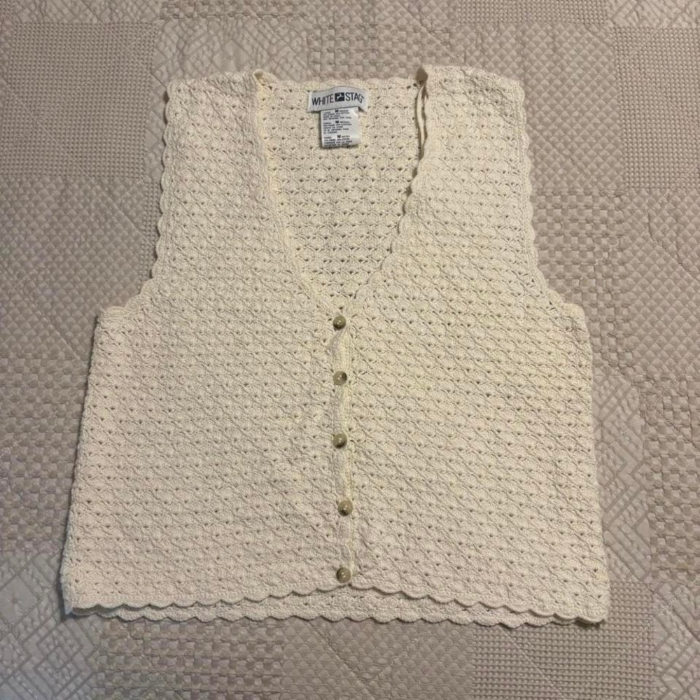 VTG White Stag creamy white crochet vest with buttons, Medium